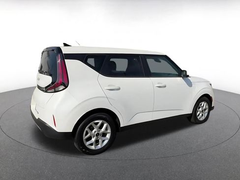 Used 2025 Kia Soul LX w/ LX Technology Package image 15