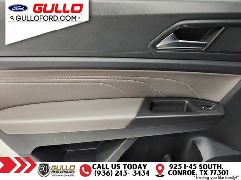 Used 2022 Volkswagen Atlas Cross Sport SE image 16