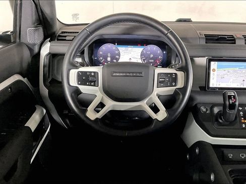 Used 2024 Land Rover Defender 110 S AWD/4WD image 4