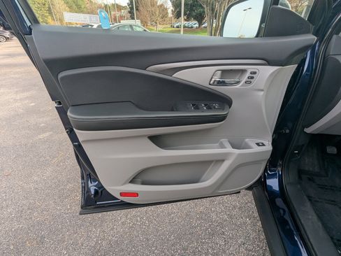 Used 2023 Honda Ridgeline RTL image 15