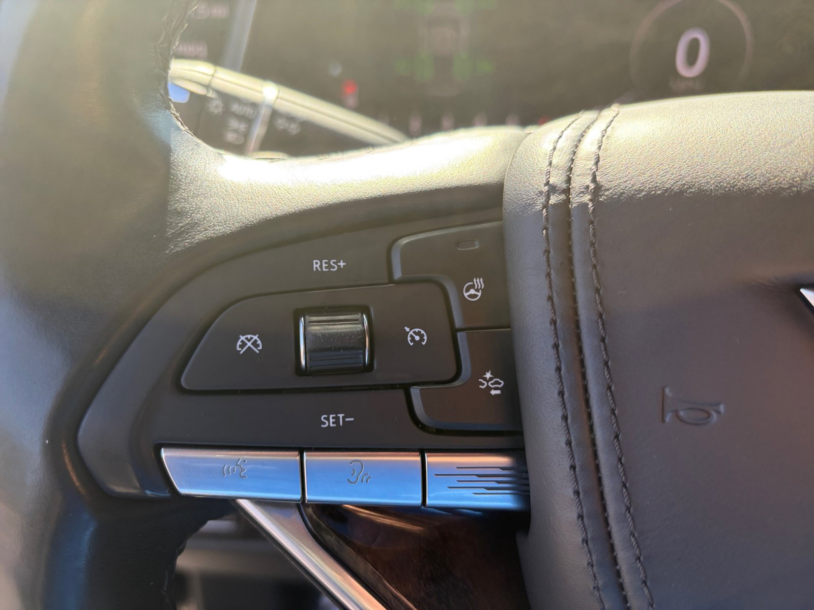 Used 2021 Cadillac Escalade Sport Platinum AWD/4WD image 14
