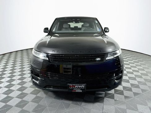 Used 2025 Land Rover Range Rover Sport SE AWD/4WD image 2
