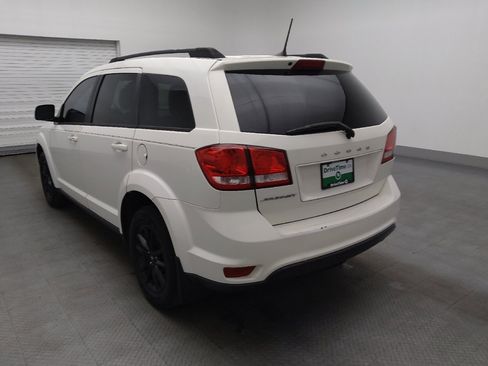 Used 2019 Dodge Journey SE w/ Connectivity Group FWD image 5