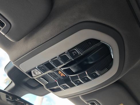 Used 2015 Porsche Panamera S w/ Premium Package image 20