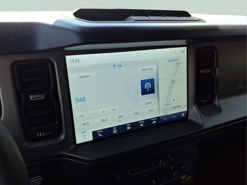 Used 2023 Ford Bronco Outer Banks AWD/4WD image 25