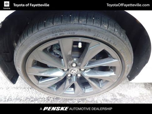 Used 2024 Toyota Corolla SE FWD image 7