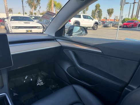 Used 2023 Tesla Model 3 Standard Range RWD image 16
