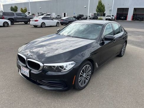 Used 2019 BMW 540i xDrive AWD/4WD image 1