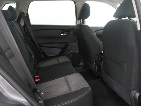 Used 2025 Nissan Rogue SV AWD/4WD image 14