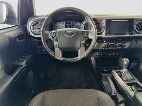 Certified 2018 Toyota Tacoma TRD Sport w/ Technology Package RWD image 23