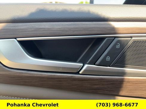 Used 2026 Volkswagen Atlas SEL AWD/4WD image 22