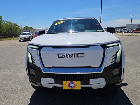 New 2025 GMC Sierra EV Denali image 8