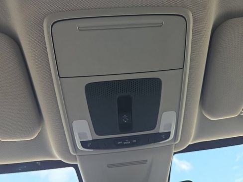 Used 2025 Honda CR-V EX-L image 44