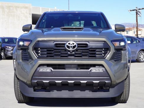 New 2025 Toyota Tacoma TRD Sport image 2