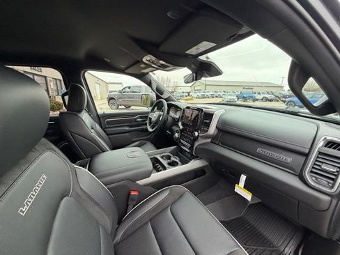 New 2026 RAM 1500 Laramie AWD/4WD image 10