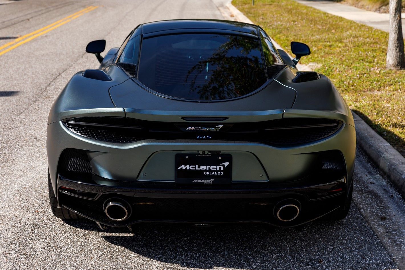 Used 2025 McLaren GTS RWD image 13