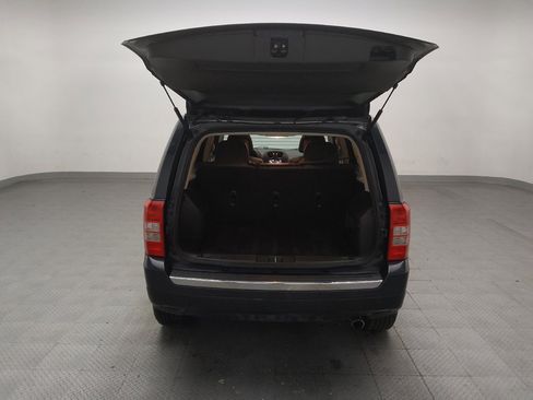 Used 2016 Jeep Patriot High Altitude FWD image 29