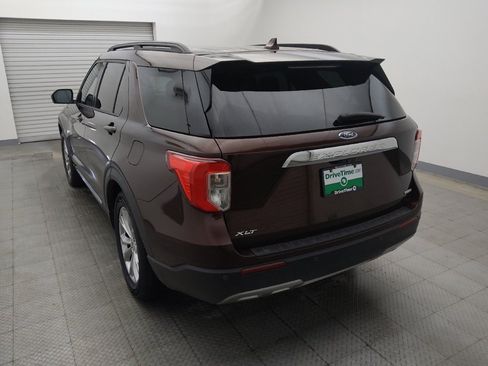 Used 2020 Ford Explorer XLT w/ Equipment Group 202A RWD image 6