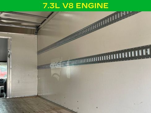 Used 2022 Ford E-350 and Econoline 350 Super Duty RWD image 9