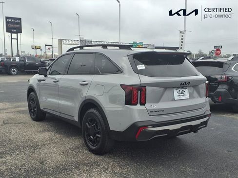 Certified 2025 Kia Sorento SX Prestige w/ Olive Brown Leather Package image 2
