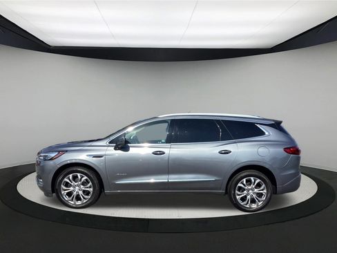 Used 2021 Buick Enclave Avenir w/ Avenir Technology Package AWD/4WD image 5