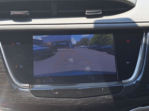 Used 2020 Cadillac XT6 Premium Luxury FWD image 23