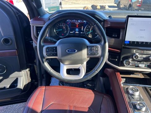 Used 2023 Ford Expedition Max Limited image 14