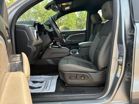 Used 2024 Chevrolet Colorado ZR2 w/ ZR2 Bison Edition AWD/4WD image 12