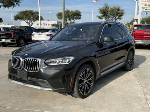 Used 2023 BMW X3 sDrive30i w/ Premium Package image 9