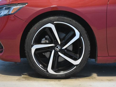 Used 2020 Honda Accord Sport image 25