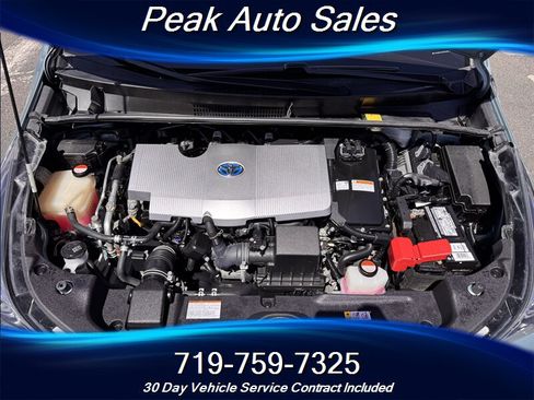 Used 2016 Toyota Prius Three FWD image 10