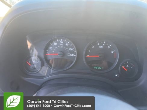 Used 2011 Jeep Patriot Latitude AWD/4WD image 3