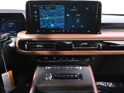 New 2026 Lincoln Aviator Reserve image 27