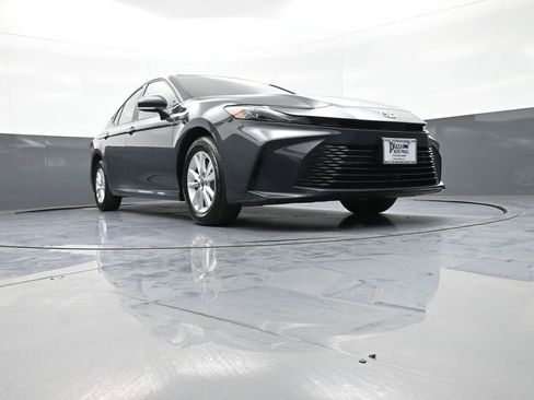 Certified 2025 Toyota Camry LE AWD/4WD image 27
