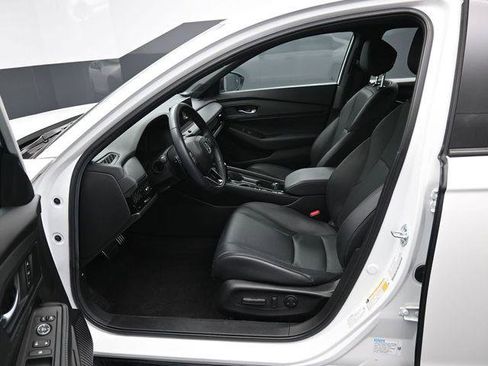 Used 2025 Honda Accord Sport image 9