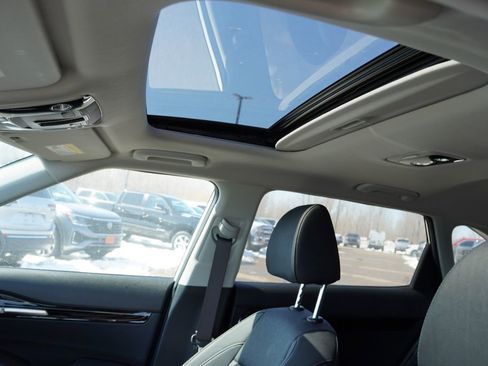 Certified 2024 Kia Seltos SX w/ SX Sunroof Package image 5