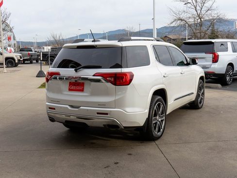 Used 2017 GMC Acadia Denali w/ Technology Package image 7