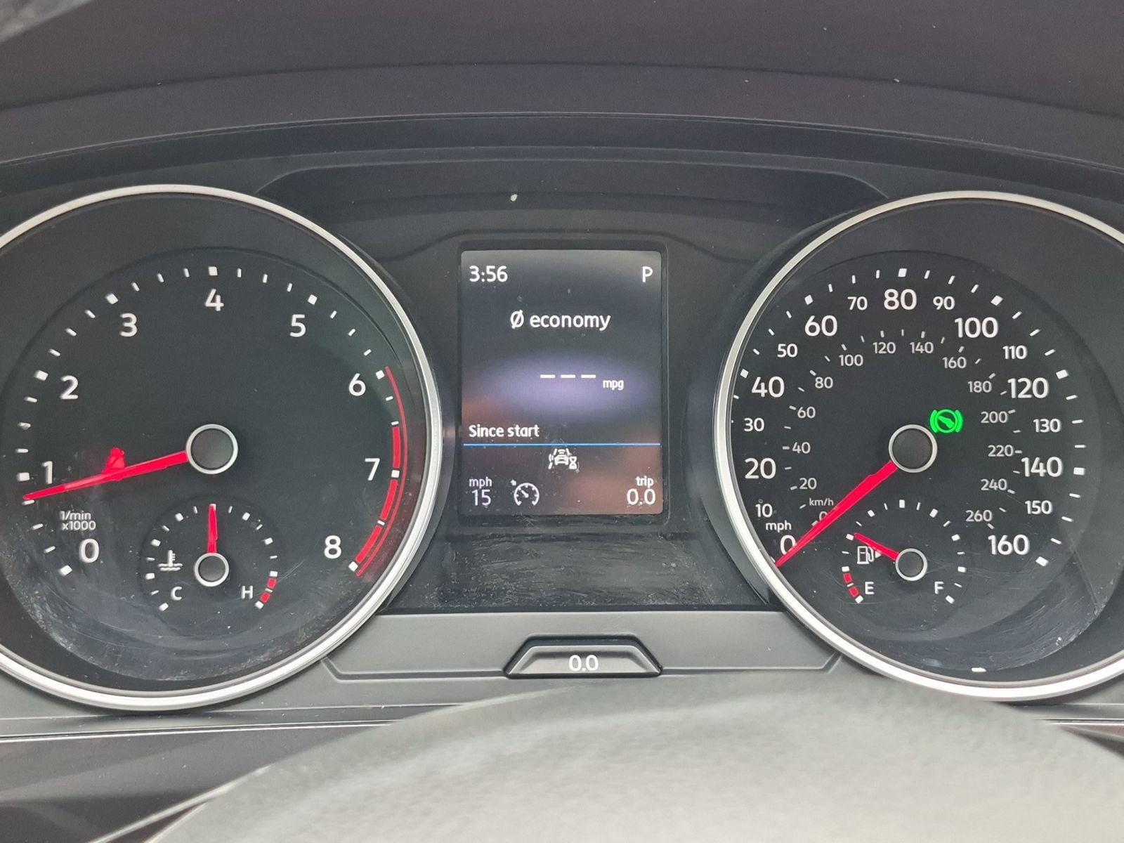 Used 2020 Volkswagen Tiguan SE w/ Panoramic Sunroof Package AWD/4WD image 23