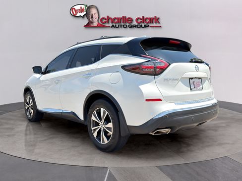Used 2020 Nissan Murano SV FWD image 3