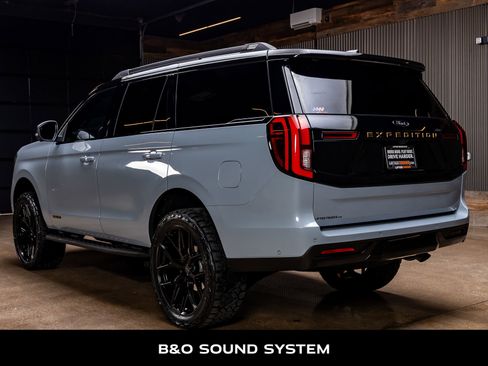 Used 2025 Ford Expedition Tremor AWD/4WD image 7