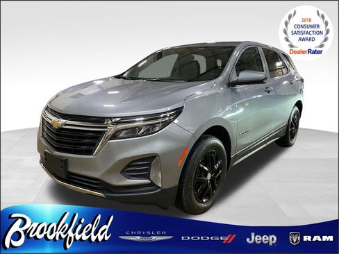 Used 2023 Chevrolet Equinox LT w/ Driver Convenience Package AWD/4WD image 4
