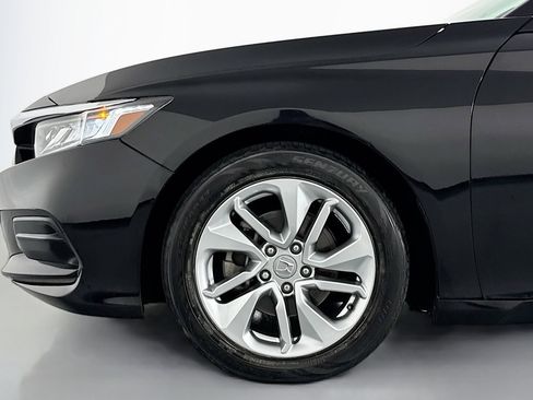 Used 2019 Honda Accord LX image 9