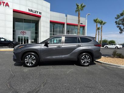Used 2023 Toyota Highlander XLE