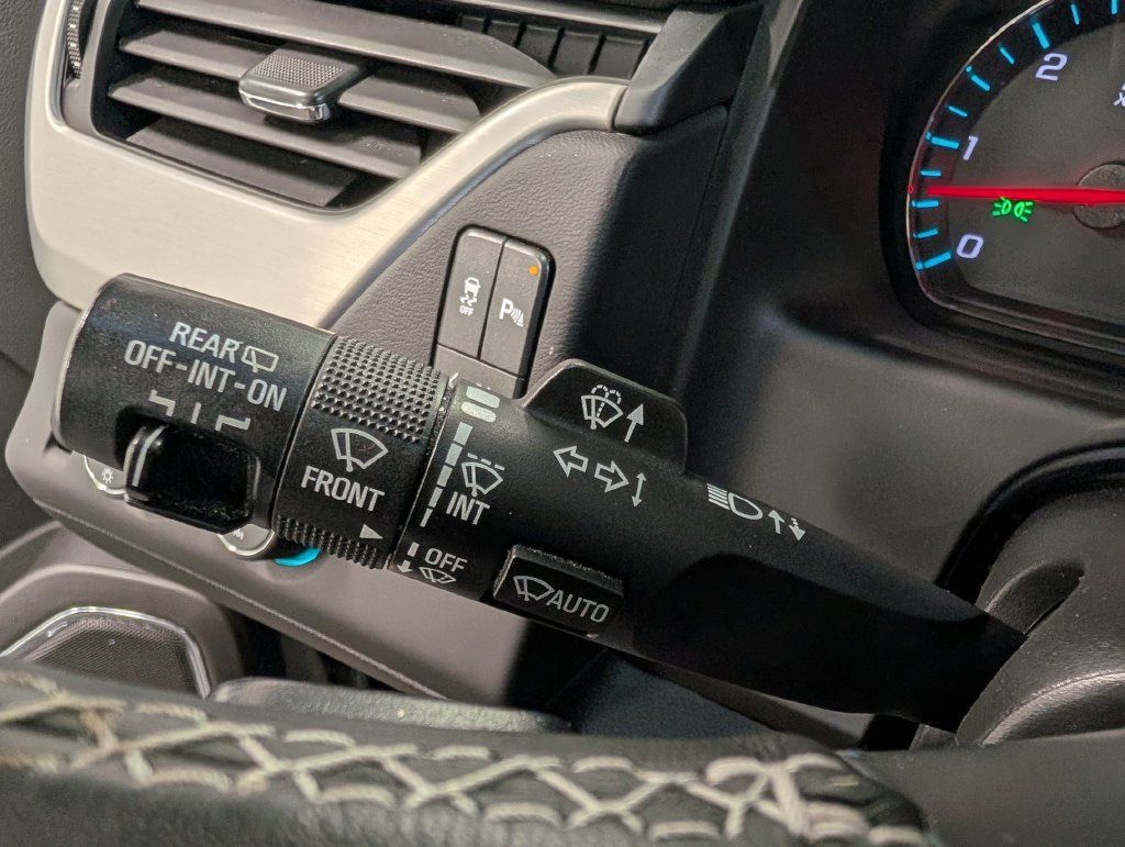 Used 2018 GMC Yukon XL SLE w/ Convenience Package AWD/4WD image 21