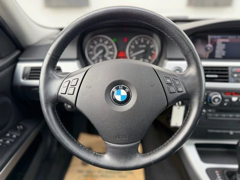 Used 2011 BMW 335i xDrive 335i xDrive Sedan 4D image 23