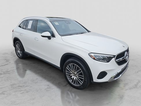 Certified 2026 Mercedes-Benz GLC 300 GLC 300 image 4