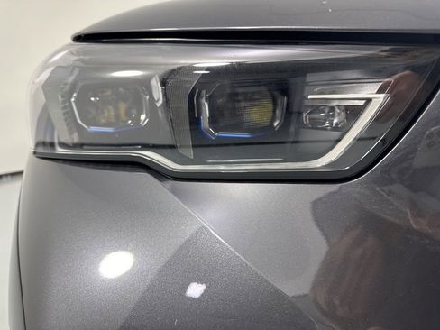 New 2026 BMW 530i xDrive w/ M Sport Package image 9