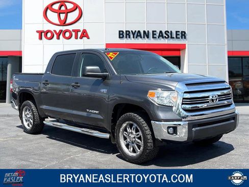 Used 2017 Toyota Tundra SR5 AWD/4WD image 1