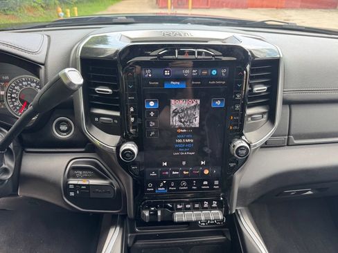 Used 2022 RAM 3500 Laramie AWD/4WD image 29