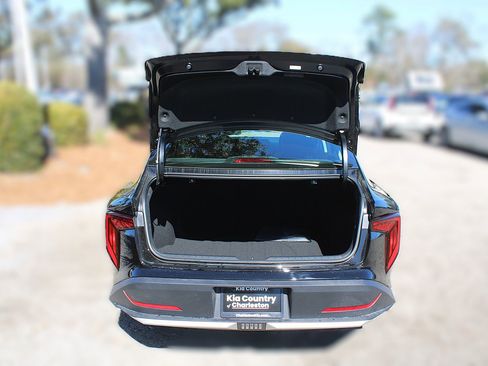 New 2026 Kia K4 LXS image 9